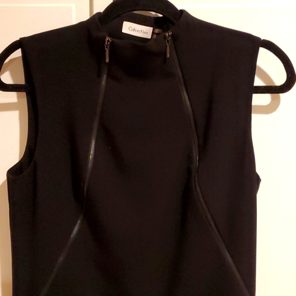 Calvin Kline Semi fitted black dress with 2 functioning side zippers